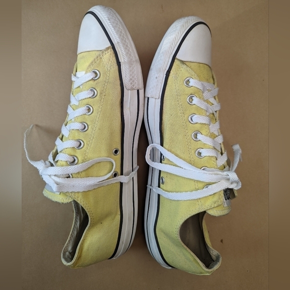 Converse Mens Chuck Taylor All Star Ox Unisex  Golden Yellow sneakers Shoes Sz M - Picture 4 of 10